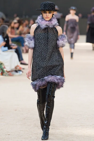 Look 44